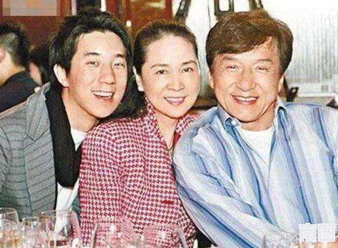 美女色哟哟！某知名女星被曝与富商传绯闻，疑似已怀孕待产，内幕消息曝光！